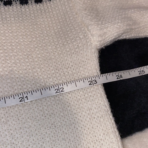 Vintage 90s Badge Crewneck Sweater - Picture 8 of 8